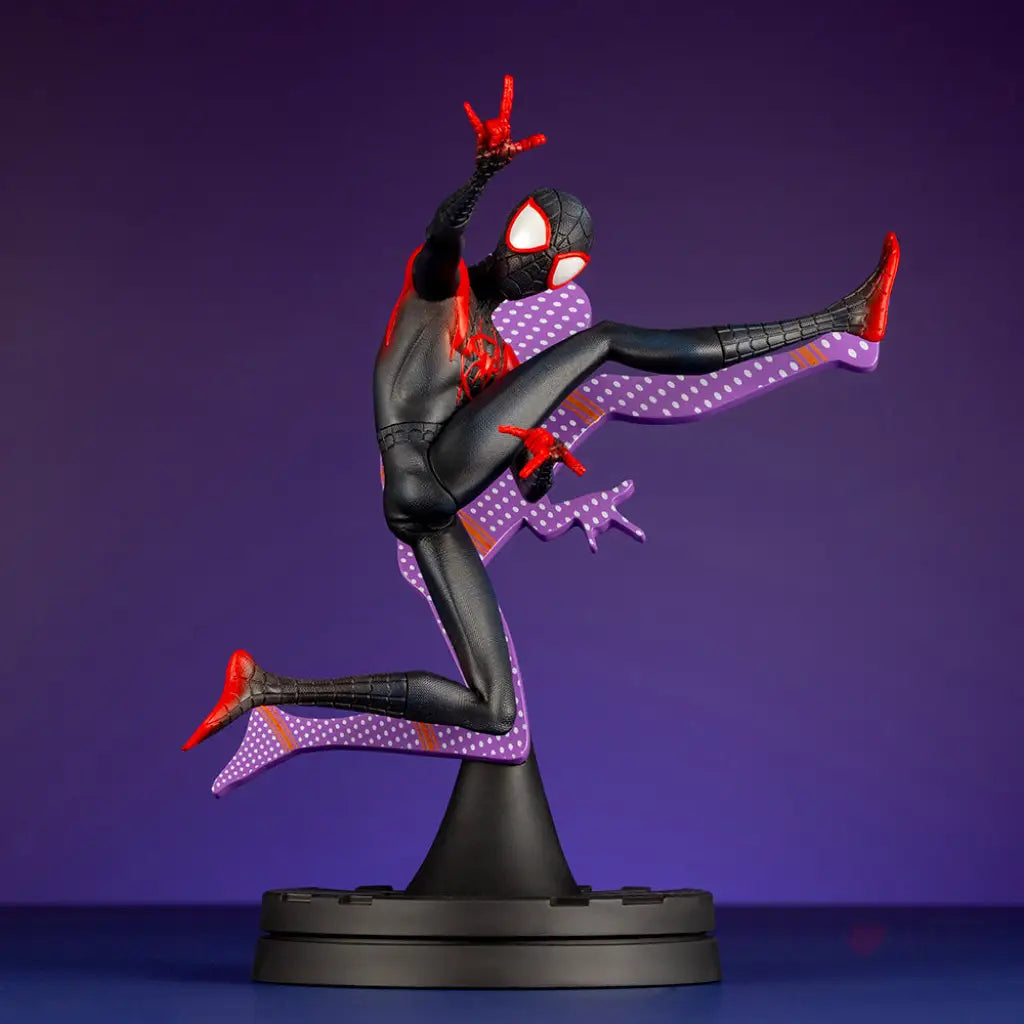 Spider-Man Into The Spider-Verse Miles Morales Hero Suit Ver. ARTFX+ - GeekLoveph