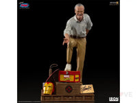 Stan Lee Deluxe Art Scale 1/10 - GeekLoveph