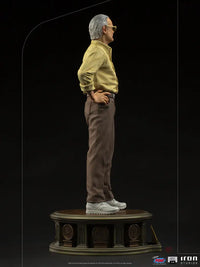 Stan Lee Legacy Replica 1/4 Scale Statue - GeekLoveph