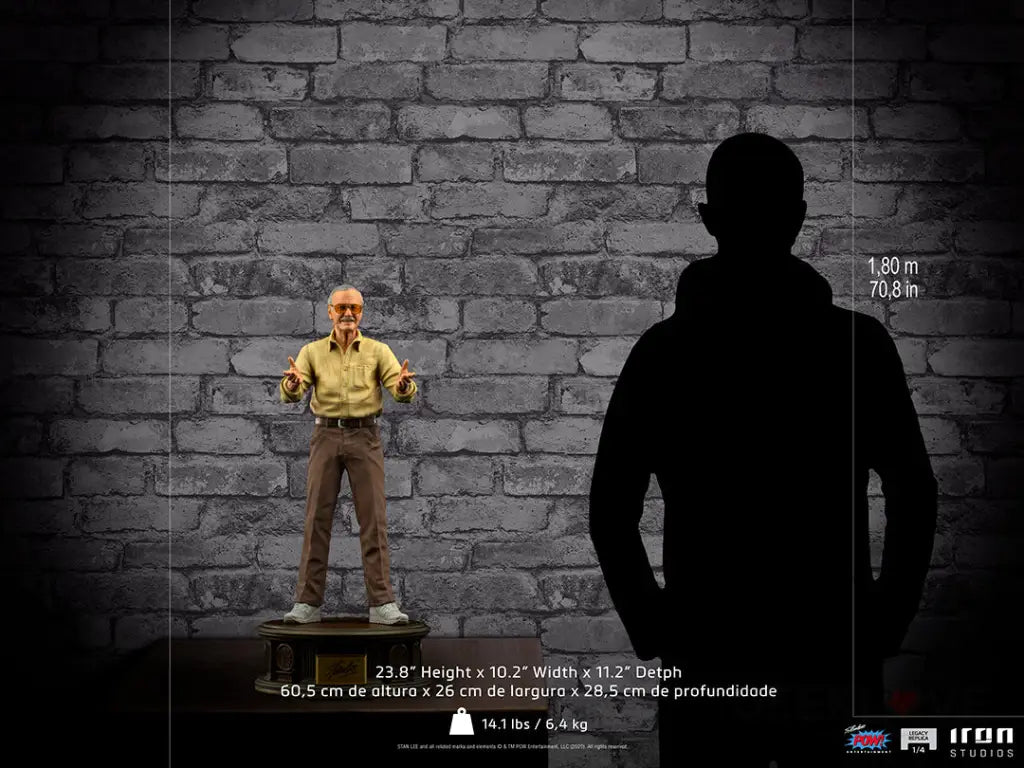 Stan Lee Legacy Replica 1/4 Scale Statue - GeekLoveph