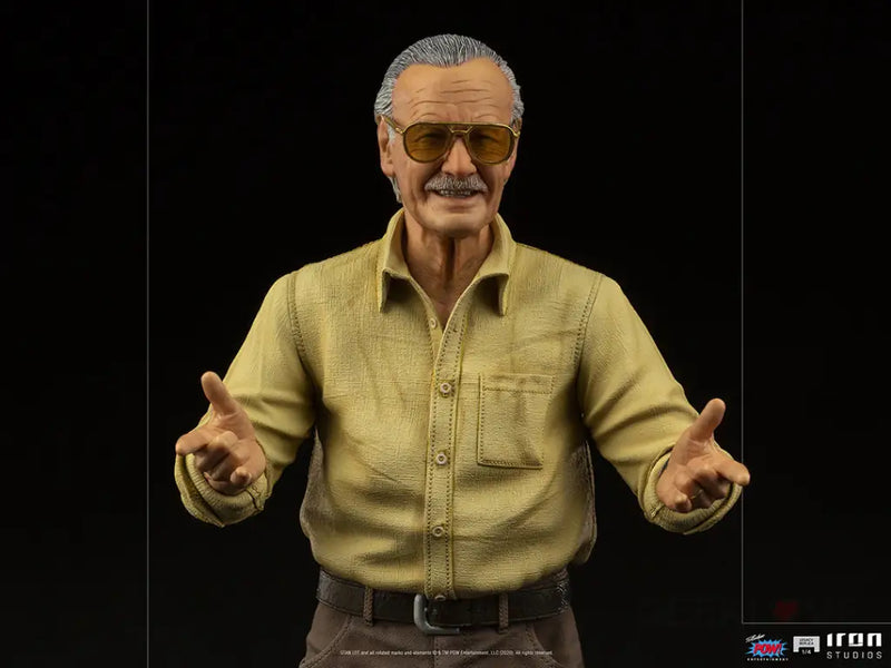Stan Lee Legacy Replica 1/4 Scale Statue