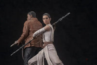 Star Wars ArtFX+ Rey & Finn Statue Set (The Force Awakens) - GeekLoveph