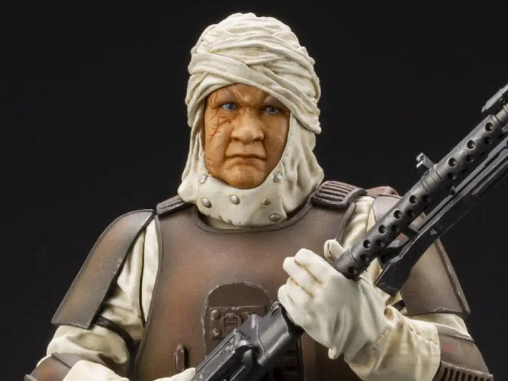 Star Wars Bounty Hunter ArtFX+ Dengar Statue - GeekLoveph