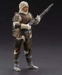 Star Wars Bounty Hunter ArtFX+ Dengar Statue - GeekLoveph