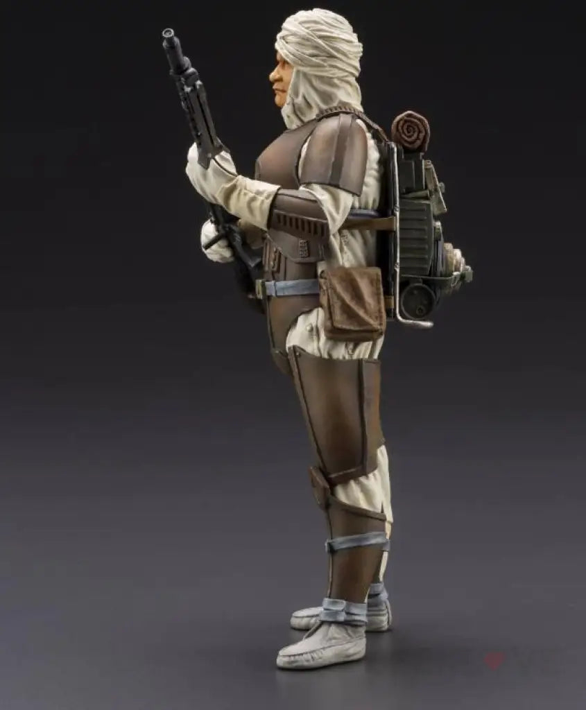 Star Wars Bounty Hunter ArtFX+ Dengar Statue - GeekLoveph