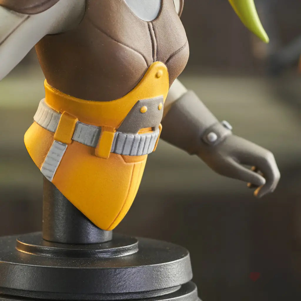 Star Wars Rebels Hera and Chopper 1/7 Scale Bust Set - GeekLoveph