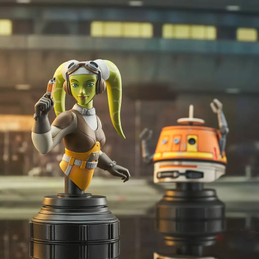 Star Wars Rebels Hera and Chopper 1/7 Scale Bust Set - GeekLoveph