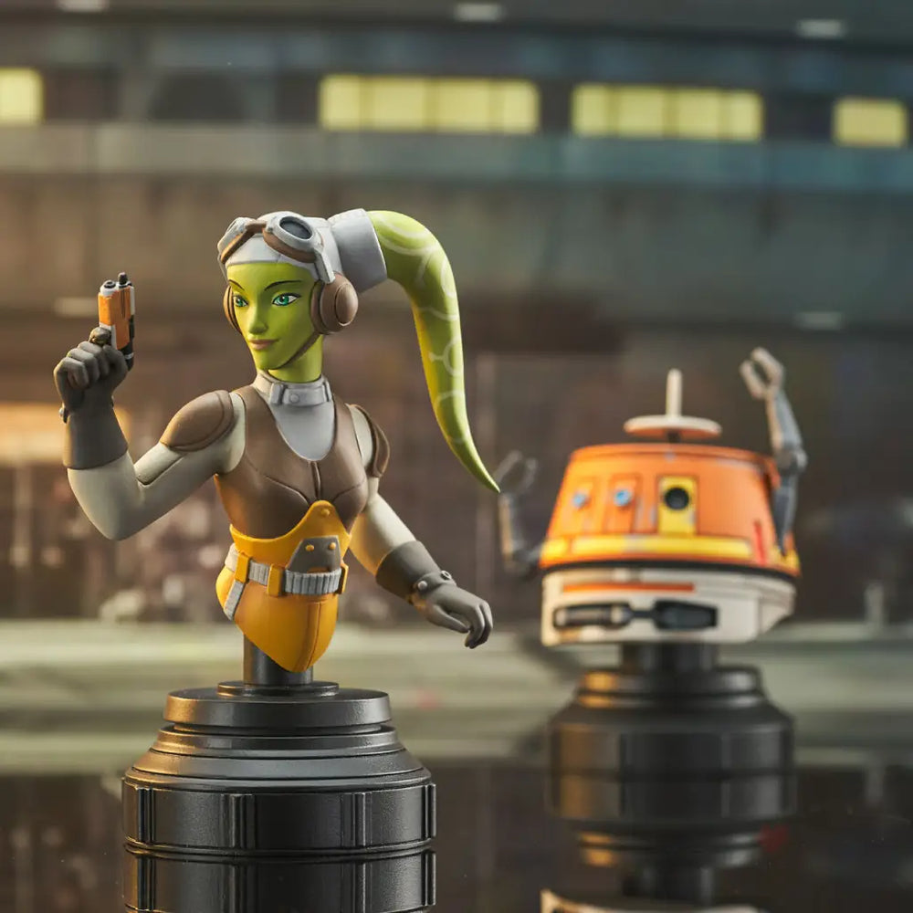 Star Wars Rebels Hera and Chopper 1/7 Scale Bust Set - GeekLoveph