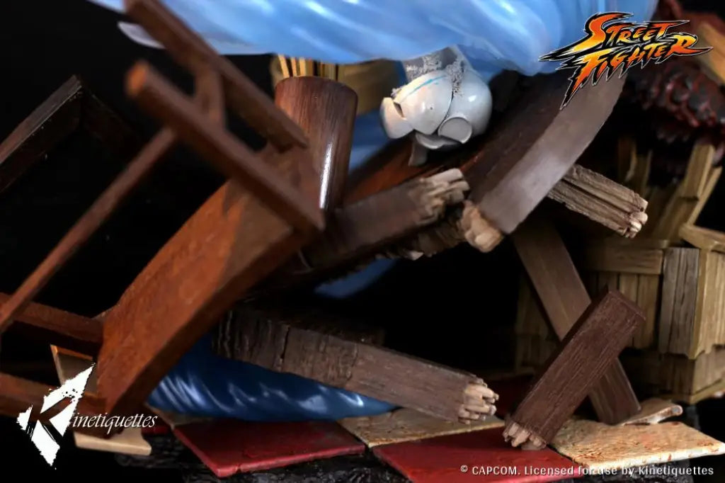 Street Fighter V Chun-Li 1/4 Scale Diorama - GeekLoveph
