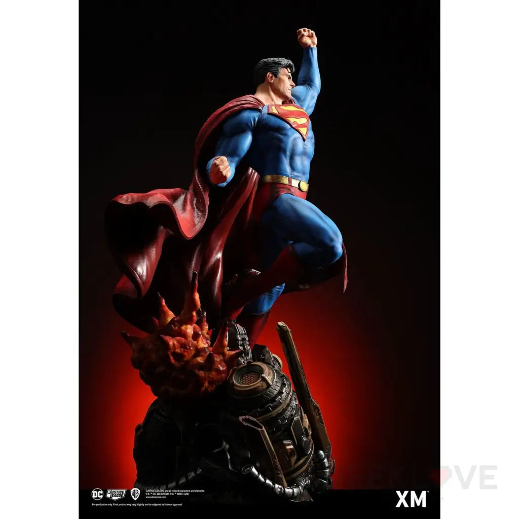 Superman Classic Series 1/6 Scale Statue XM Studios – GEEKLOVEPH TOY STORE