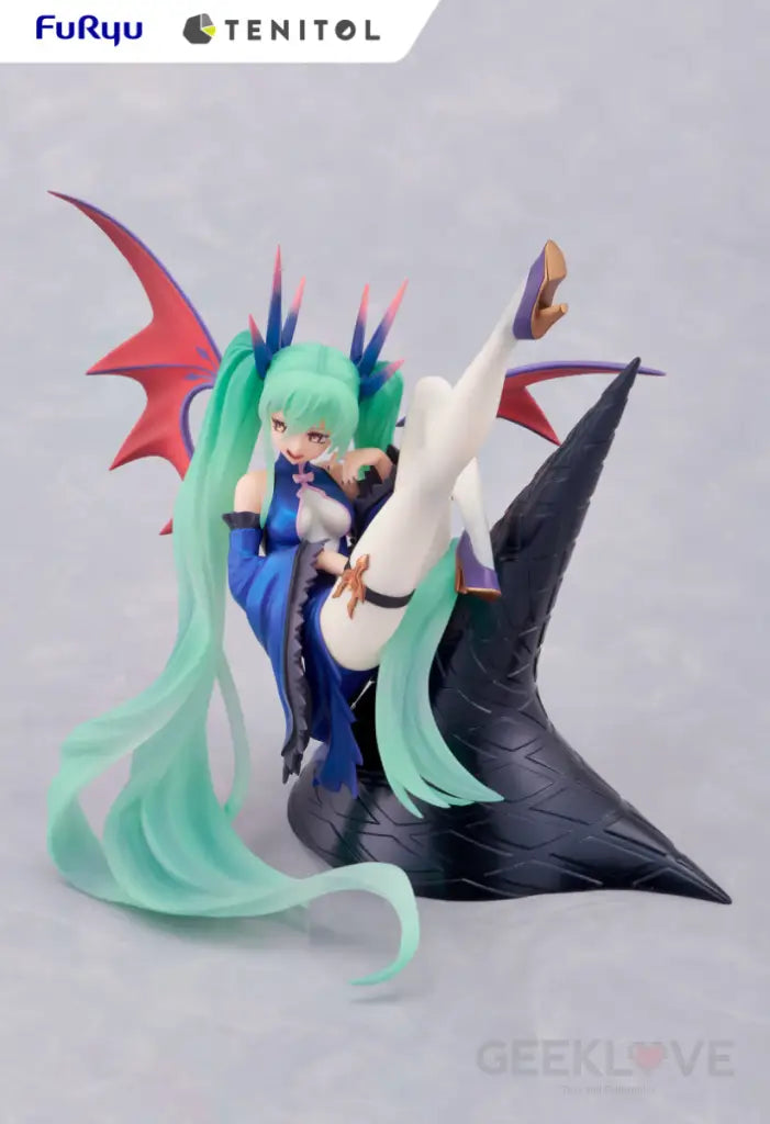 Tenitol Hatsune Miku (Dark) Figure - GeekLoveph