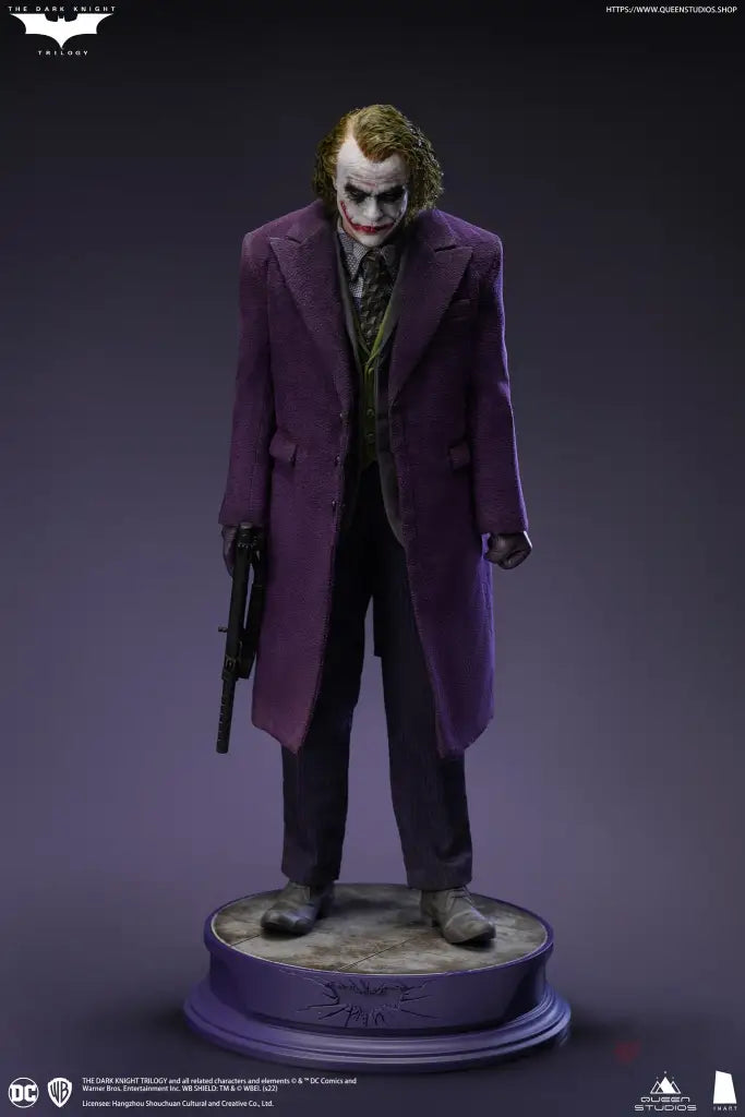 The Dark Knight Joker 1/6 Scale Figure (Deluxe) - GeekLoveph