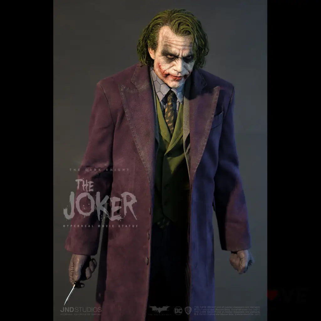 The Dark Knight - The Joker Hyperreal 1/3 Scale Statue - GeekLoveph