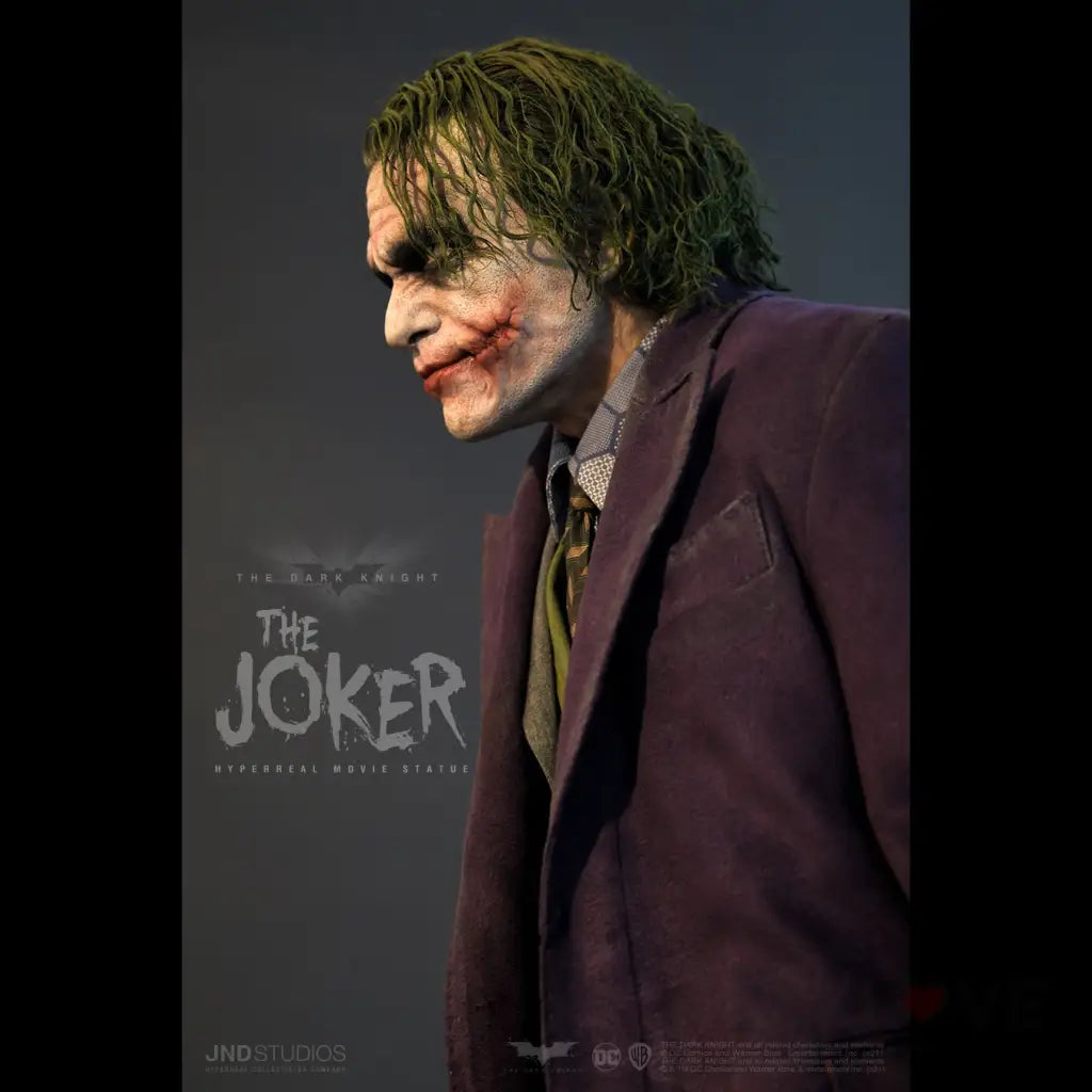 The Dark Knight - The Joker Hyperreal 1/3 Scale Statue - GeekLoveph