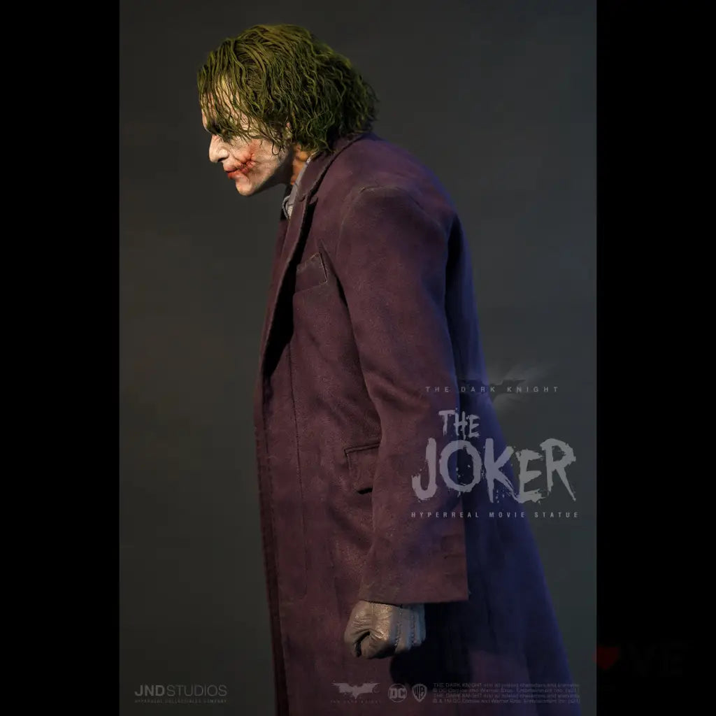 The Dark Knight - The Joker Hyperreal 1/3 Scale Statue - GeekLoveph