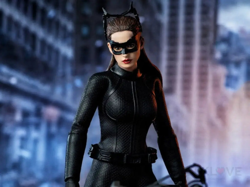 The Dark Knight Rises Catwoman 1/12 Scale Figure