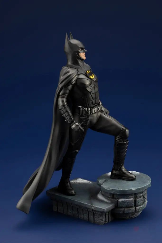 The Flash Movie - Batman Artfx Statue