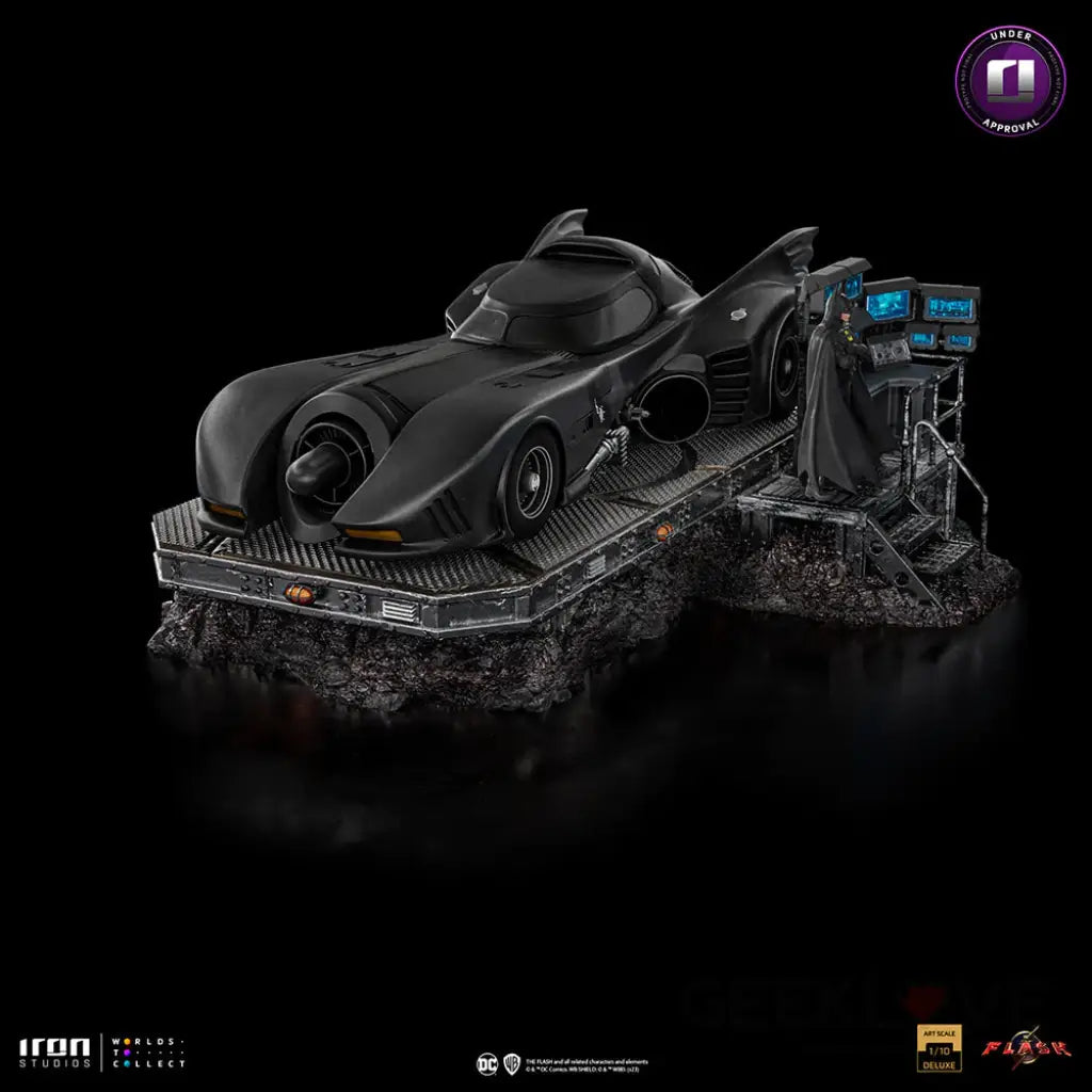 The Flash Movie - Batmobile 1/10 Art Scale Figure