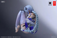 The Girl In The Box 1/7 Scale Figure
