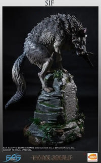 The Great Grey Wolf Sif Statue