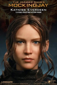 The Hunger Games: Mockingjay Katniss Everdeen (Black Armor) 1/6 Scale - GeekLoveph