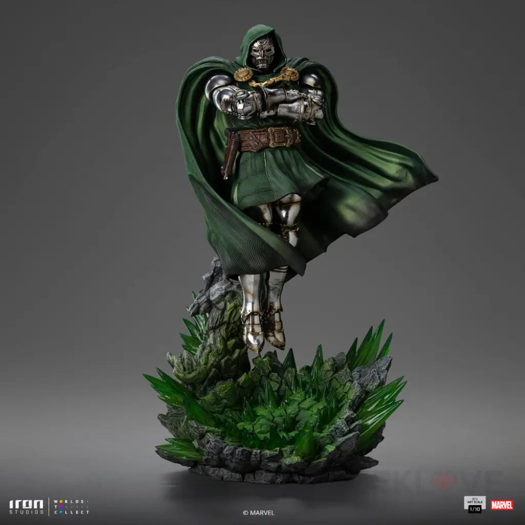 The Infinity Gauntlet BDS Doctor Doom 1/10 Art Scale Statue Scale Figure