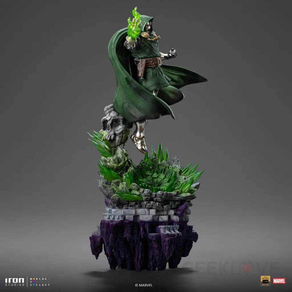 The Infinity Gauntlet BDS Doctor Doom Deluxe 1/10 Art Scale Statue Scale Figure
