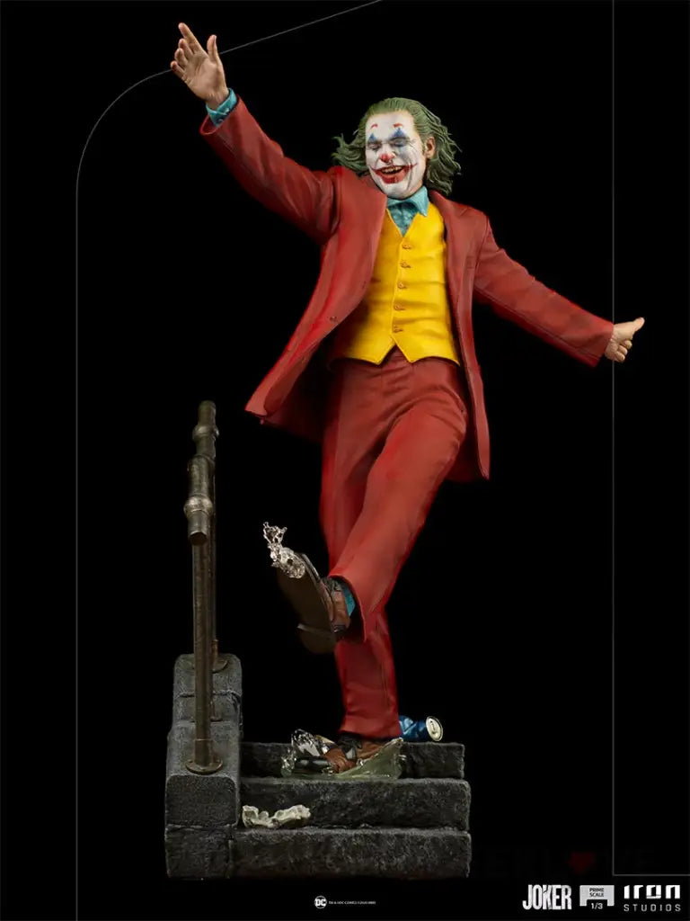 The Joker Prime Scale Limited Edition Statue - Joker - GeekLoveph