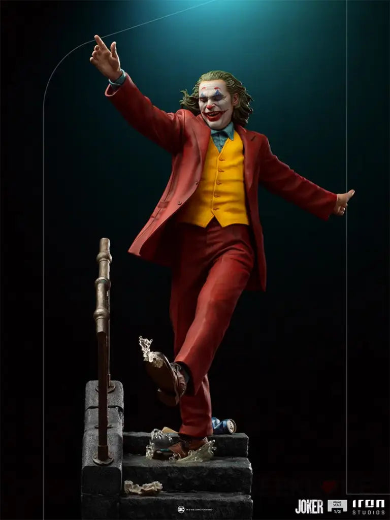 The Joker Prime Scale Limited Edition Statue - Joker - GeekLoveph