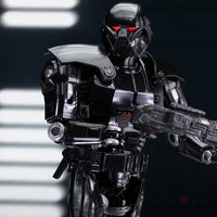The Mandalorian BDS Dark Trooper 1/10 Art Scale Statue - GeekLoveph