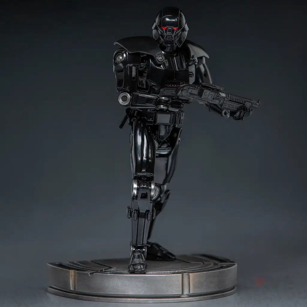 The Mandalorian BDS Dark Trooper 1/10 Art Scale Statue - GeekLoveph