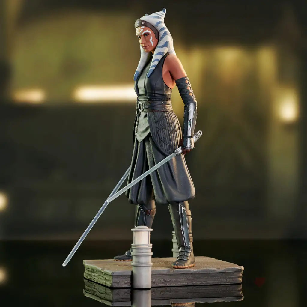 The Mandalorian Premier Collection Ahsoka Tano (Season 2) 1/7 Scale Statue - GeekLoveph