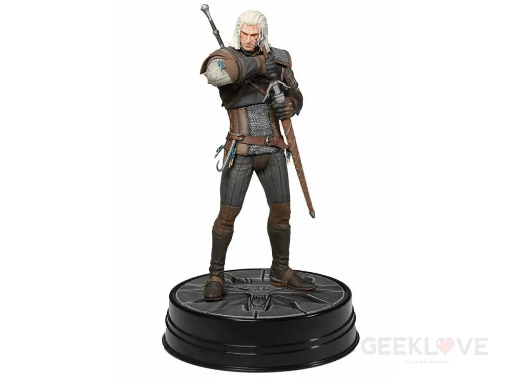 The Witcher 3 - Wild Hunt: Deluxe Heart of Stone Geralt Figure (with interchangeable heads) - GeekLoveph