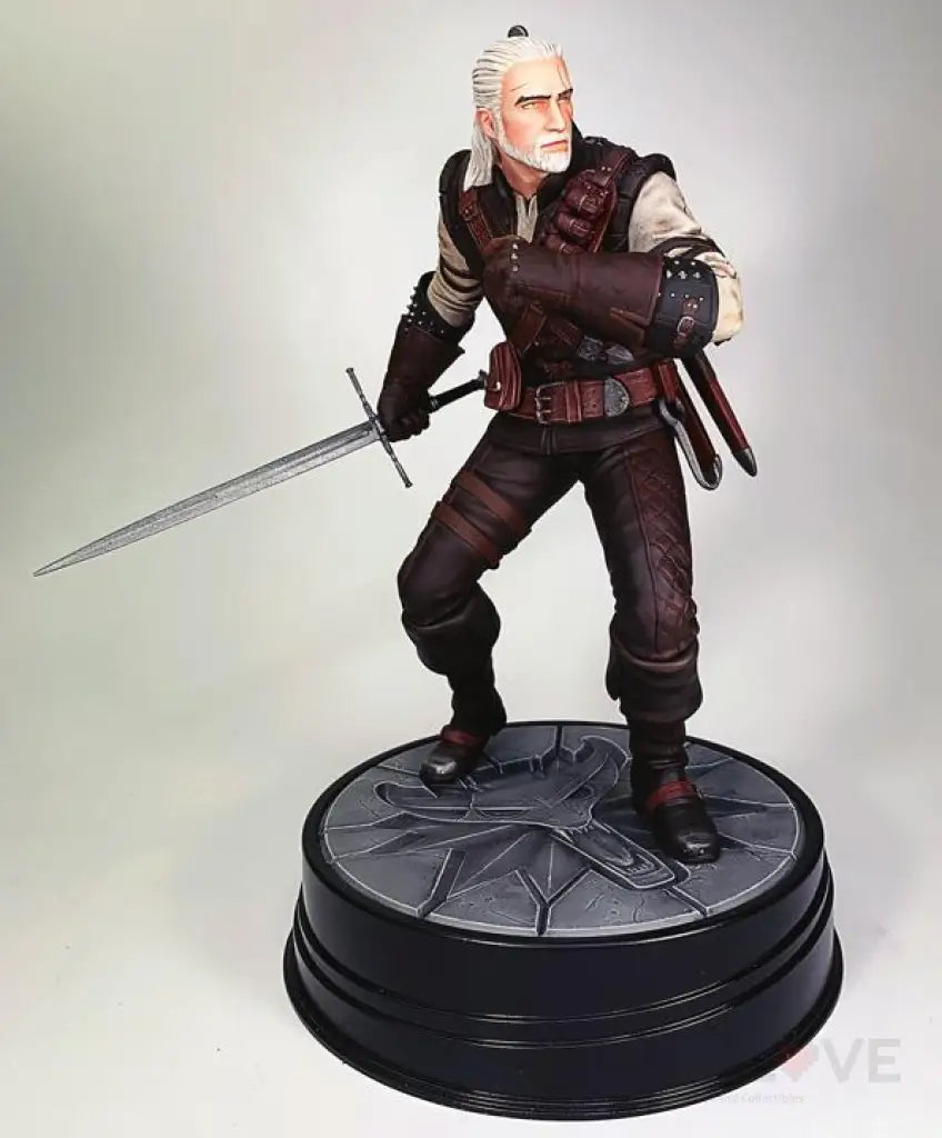 The Witcher 3: Wild Hunt Geralt (Manticore Armor) Figure - GeekLoveph