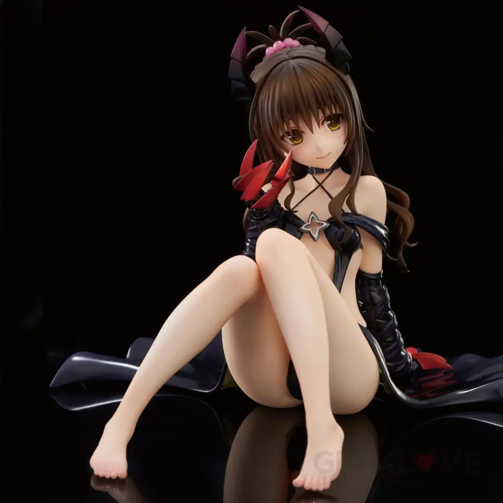 To LOVE Ru -Trouble- Darkness: Yuuki Mikan Darkness ver. 1/6 Scale Figure - GeekLoveph