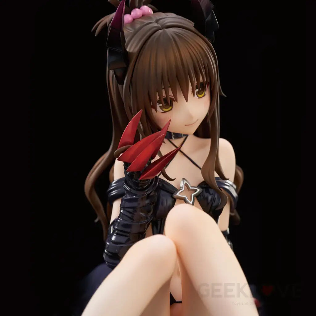 To LOVE Ru -Trouble- Darkness: Yuuki Mikan Darkness ver. 1/6 Scale Figure - GeekLoveph