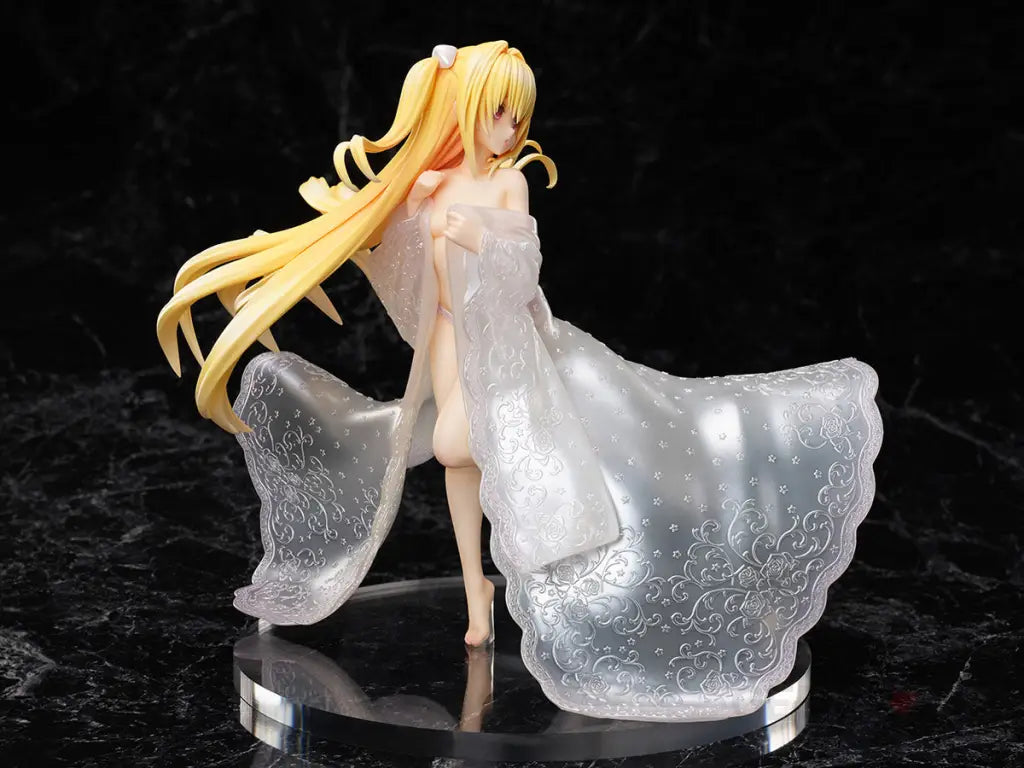 To LOVEru DARKNESS Golden Darkness Shiromuku 1/7 Scale Figure - GeekLoveph
