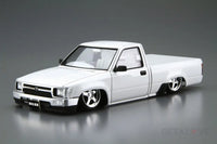 Toyota Rn80 Hilux Custom ’85 Model Kit