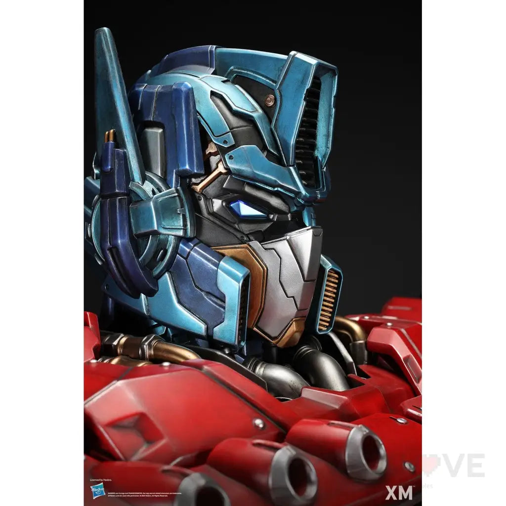 Transformers - Optimus Prime 1/3 Scale Bust - GeekLoveph