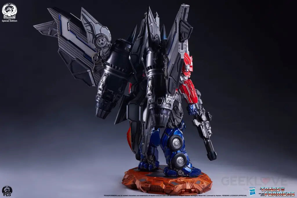 Transformers: Optimus Prime Museum Scale Statue - Jet Convoy Edition Museum Scale