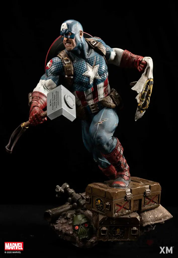 Ultimate Captain America 1/4 Scale (Ver. B) Preorder