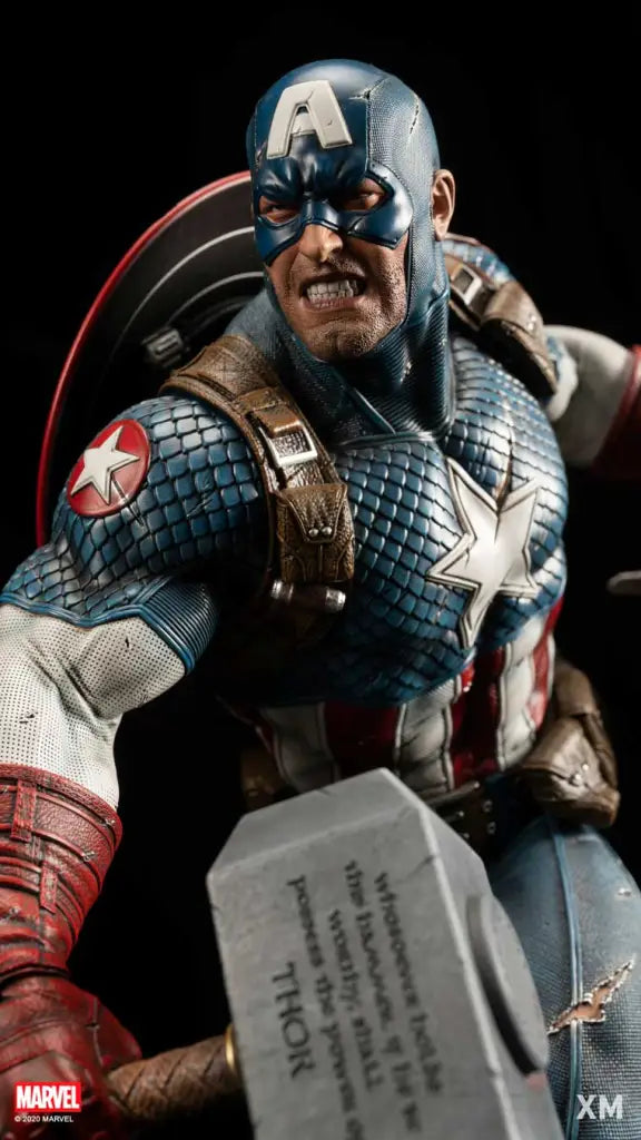 Ultimate Captain America 1/4 Scale (Ver. B) Preorder