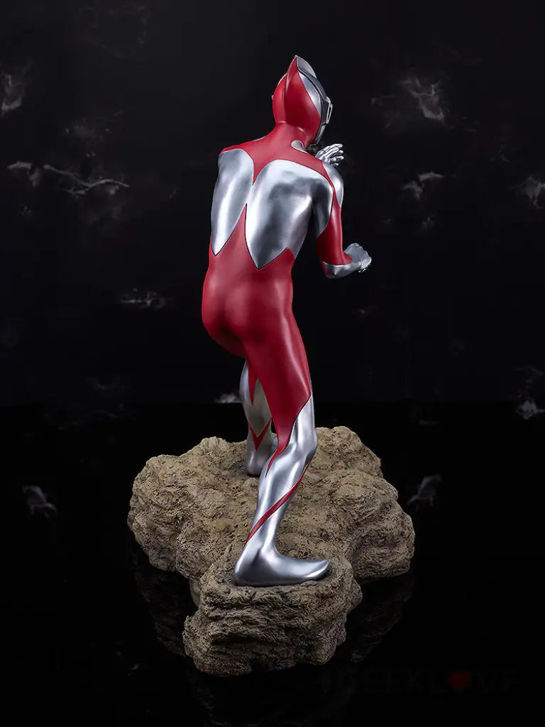 Ultraman (Shin Japan Heroes Universe) Statue