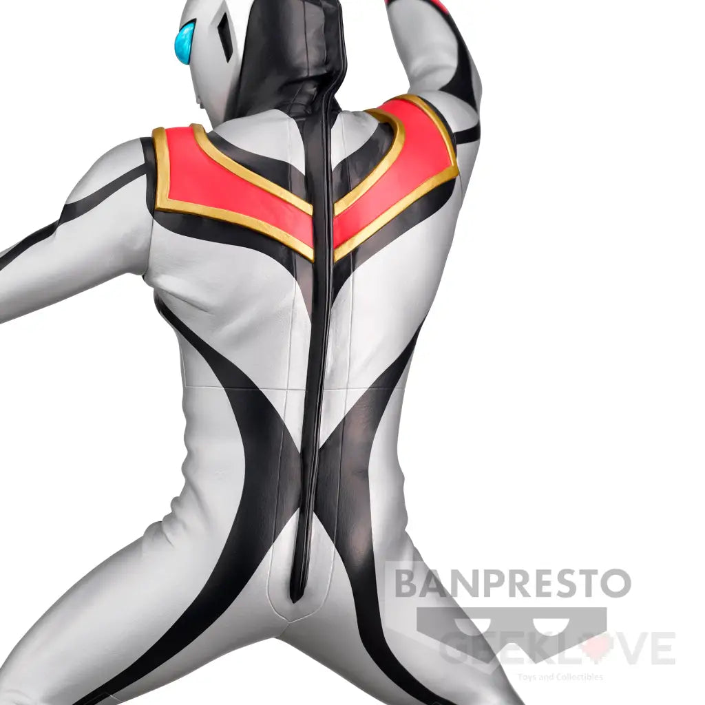 Ultraman Tiga Hero's Brave Statue Figure Evil Tiga - GeekLoveph