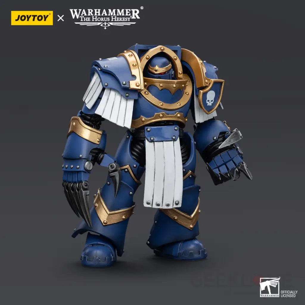 Ultramarines Cataphractii Terminator Squad With Lightning Claws Action Figure