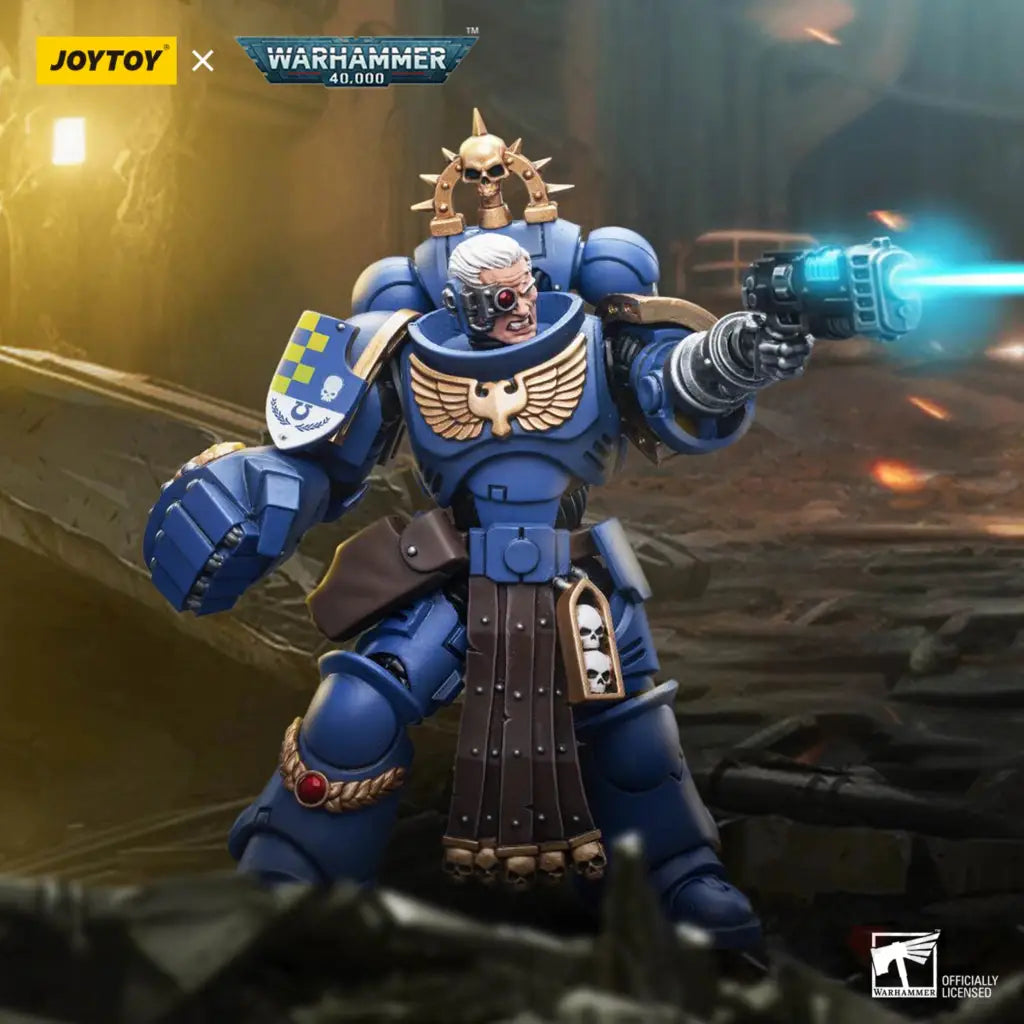 Ultramarines Lieutenant With Power Fist Action Figure