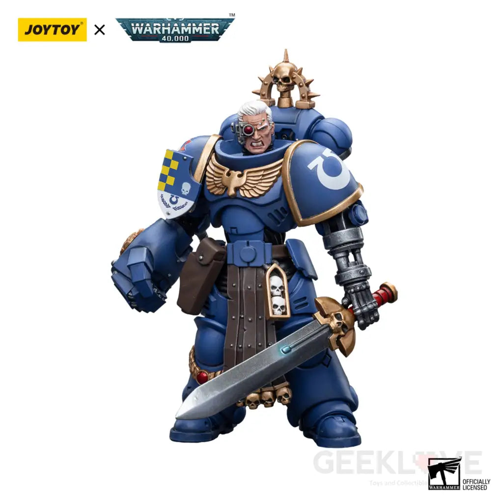 Ultramarines Lieutenant With Power Fist Action Figure