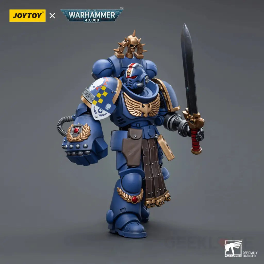 Ultramarines Lieutenant With Power Fist Action Figure