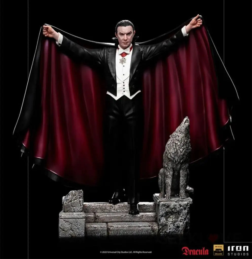 Universal Monsters Dracula Deluxe Art Scale 1/10 Statue - GeekLoveph