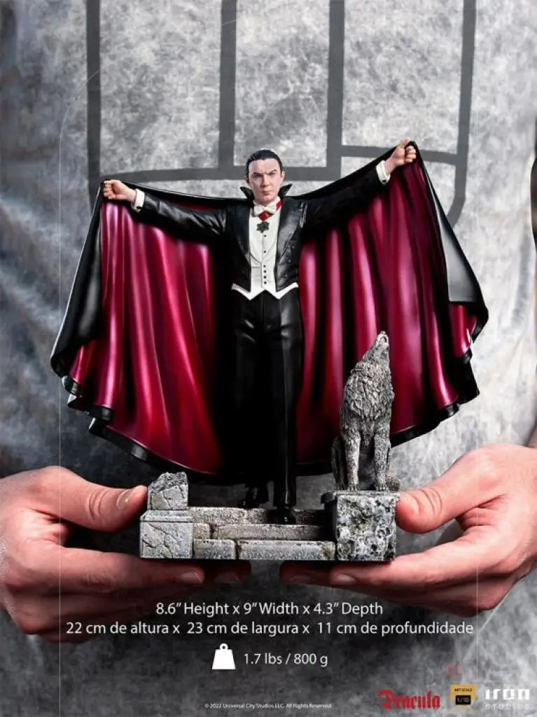 Universal Monsters Dracula Deluxe Art Scale 1/10 Statue - GeekLoveph